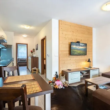 Anna Chopok, 1 110 M, 3 Min To Chopok Jasna South